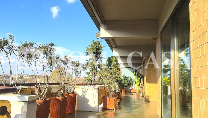 EUR – LAGHETTO – VIALE EGEO – Prestigioso Appartamento di Rappresentanza EUR – LAGHETTO – VIALE EGEO – Prestigioso Appartamento di Rappresentanza