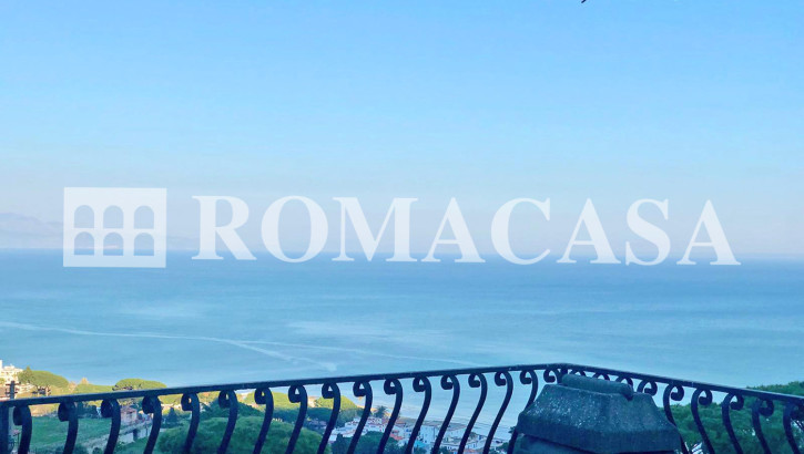 SAN FELICE CIRCEO (LT) – BORGO STORICO – Appartamento su due livelli SAN FELICE CIRCEO (LT) – BORGO STORICO – Appartamento su due livelli