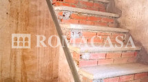 Dettaglio Scala Palazzo Storico Bagnoregio (VT) - ROMACASA