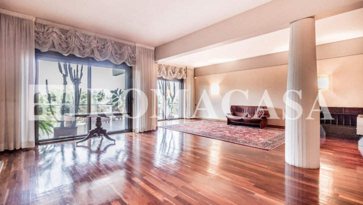 EUR – LAGHETTO – VIALE EGEO – Prestigioso Appartamento di Rappresentanza EUR – LAGHETTO – VIALE EGEO – Prestigioso Appartamento di Rappresentanza