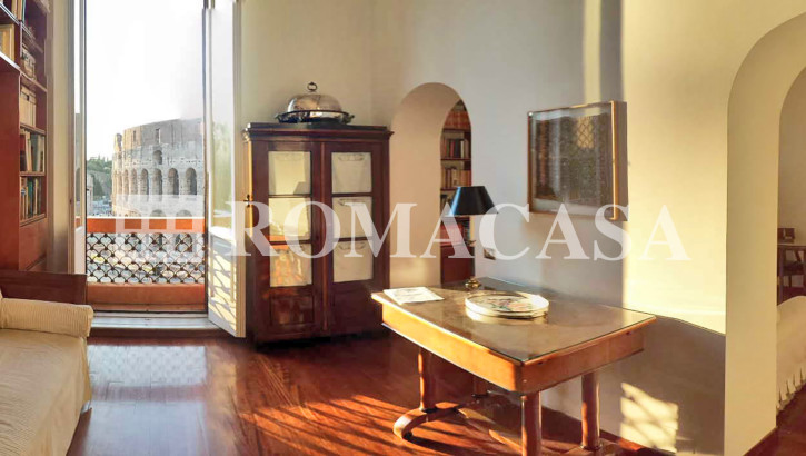 ROMA – COLOSSEO – SPLENDIDO APPARTAMENTO IN AFFITTO ROMA – COLOSSEO – SPLENDIDO APPARTAMENTO IN AFFITTO
