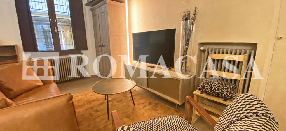 Sala Appartamento via dei Cappellari - ROMACASA