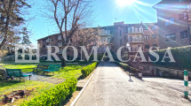 Parco Condominiale - Appartamento  EUR Ardeatina  - ROMACASA
